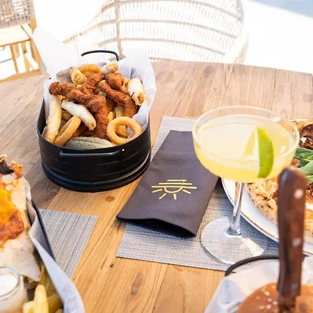 فندق The Diplomat تورونشْ