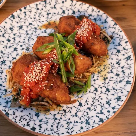 The Diplomat 2* تورونشْ