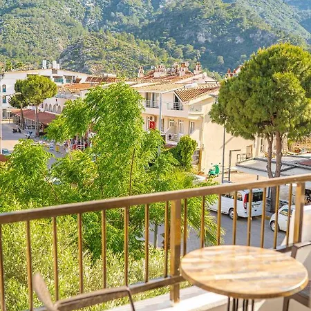 Ξενοδοχείο The Diplomat Turunc