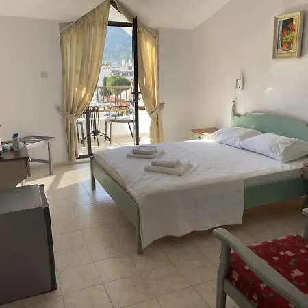 The Diplomat فندق 2*