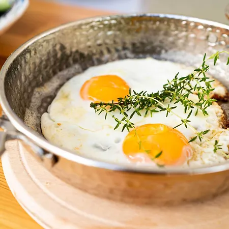 The Diplomat فندق 2*