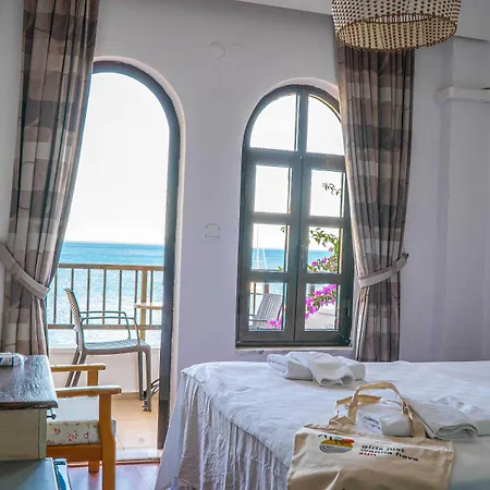 The Diplomat تورونشْ