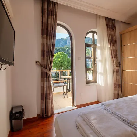 The Diplomat فندق تورونشْ