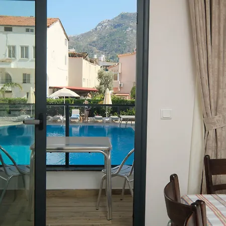 The Diplomat فندق