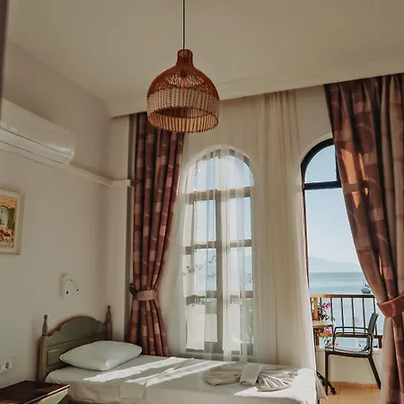 The Diplomat Hotel 2*