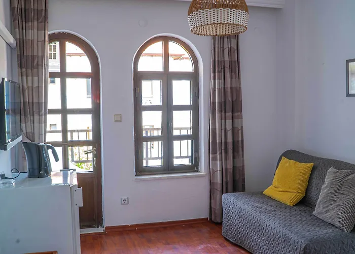 The Diplomat فندق